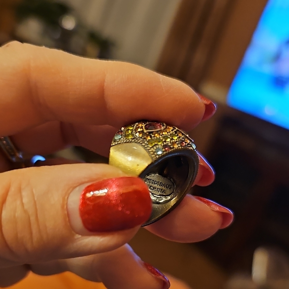 Heidi Daus Multicolor Crystal Dome Ring in Purple and Gold, Size 11 - Picture 3 of 8